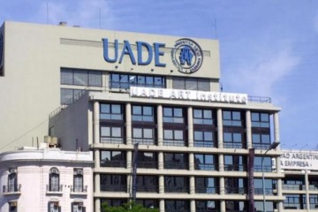 Estudiantes de la UADE denunciaron persecución por convocar a la marcha universitaria