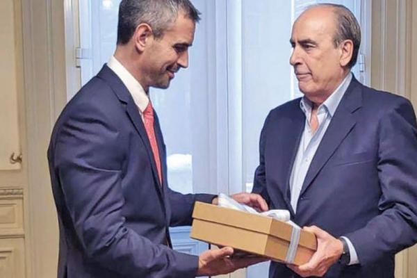 El Gobierno busca la media sanción de la Ley ómnibus y el paquete fiscal en Diputados antes del feriado y apuesta a gobernadores en el Senado