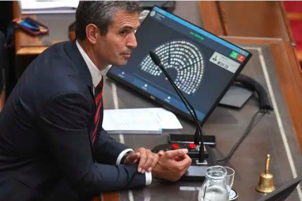 Martín Menem: Este Congreso tiene una deuda con la Constitución"