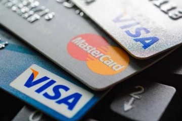 Bajan los costos de refinanciación de las tarjetas de crédito tras la reducción de la tasa de referencia