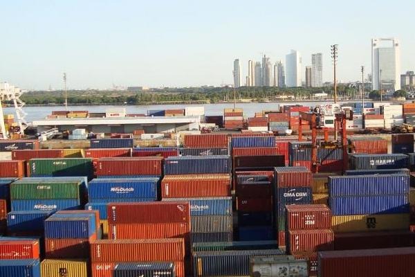 La balanza comercial de abril registró un superávit de US$1.820 ...