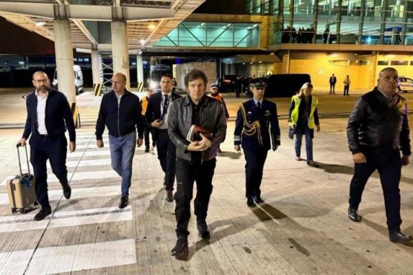 Milei volvió al país en medio del escándalo por alimentos