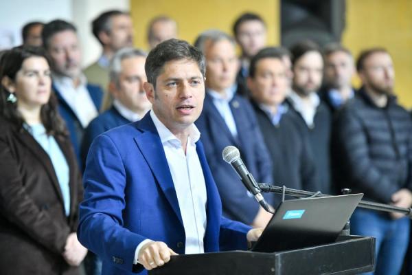 Kicillof presentó un petitorio al Ministerio de Economía en reclamo por la deuda que Nación mantiene con Provincia