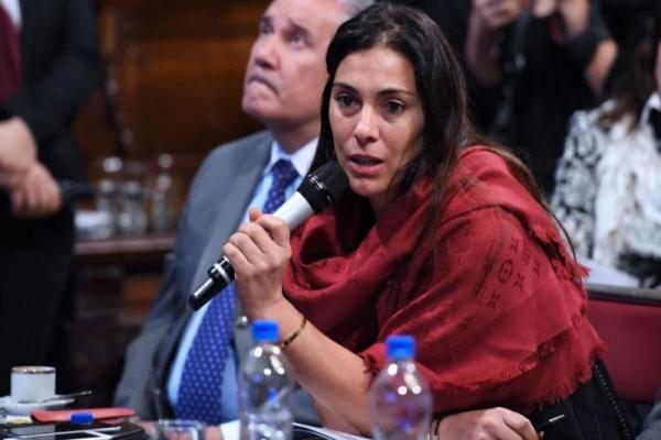 Votando por un cargo: Crexell cobrará 20 mil dólares y se irá a vivir a París