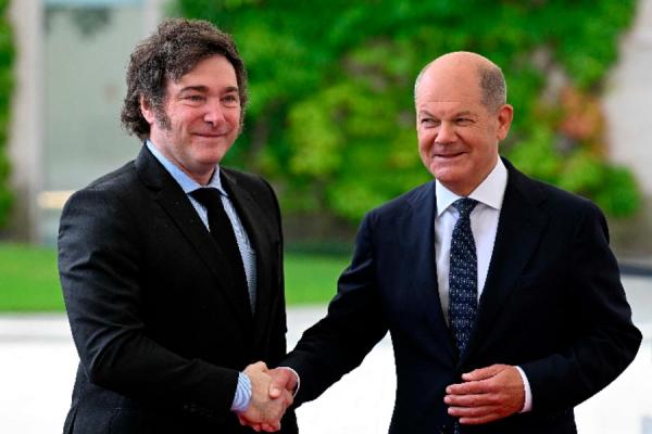 Javier Milei se reunió con el canciller alemán Olaf Scholz en Berlín