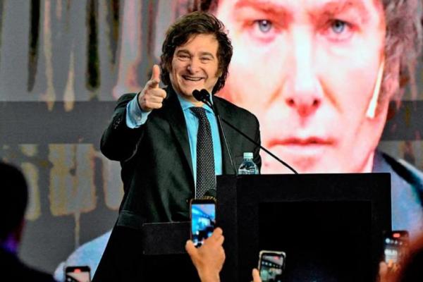 Martín Llaryora, de Córdoba, y Maximiliano Pullaro, de Santa Fe confirmaron que firmarán el pacto convocado por Milei para el 9 de julio