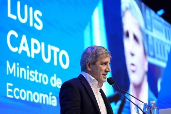 "Salimos de terapia intensiva y logramos que el paciente no se muera": Caputo defendió su gestión ante empresarios