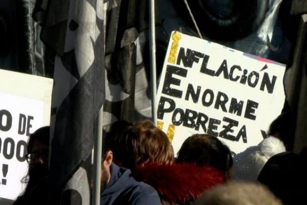 Según informe, crece el pesimismo por la situación económica y Milei aparece como el principal responsable