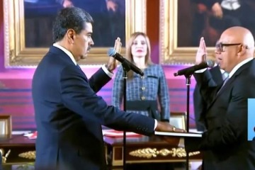 Maduro asumi&oacute; su tercer Presidencia, en medio de las acusaciones de fraude:"Har&eacute; cumplir los mandatos del pueblo"