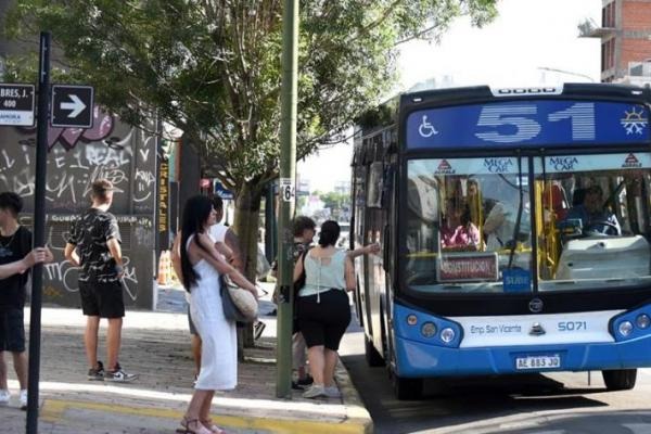 Paro de colectivos en la provincia de Buenos Aires: se levantó la ...