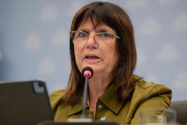 Patricia Bullrich inhabilitó los centros de estudiantes en las cárceles federales