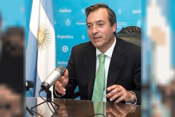 Criptogate: Martín Soria calificó a Milei como "estafador serial"