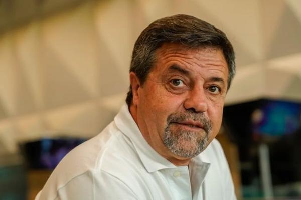 ¿Otra vez humo?: Caruso Lombardi propuso una cárcel flotante en el Río para no molestar a los porteños