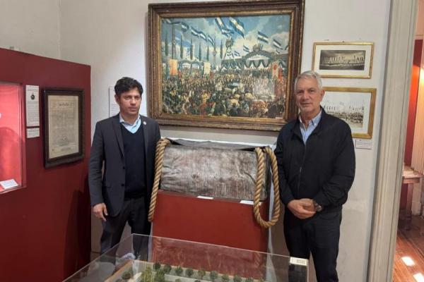 Kicillof visitó el Museo Municipal Dardo Rocha en La Plata junto al intendente Alak
