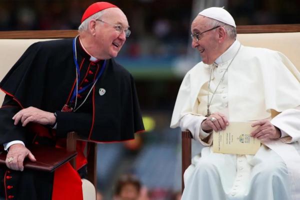 La plegaria del camarlengo Kevin Farrell al papa Francisco antes del traslado a la Basílica de San Pedro
