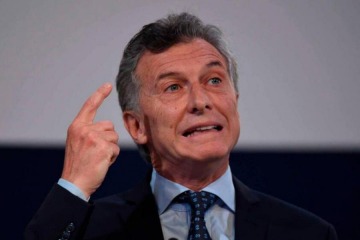 Nuevo cruce de Macri a Milei por el estado de las rutas: "Argentina está llena de pozos"