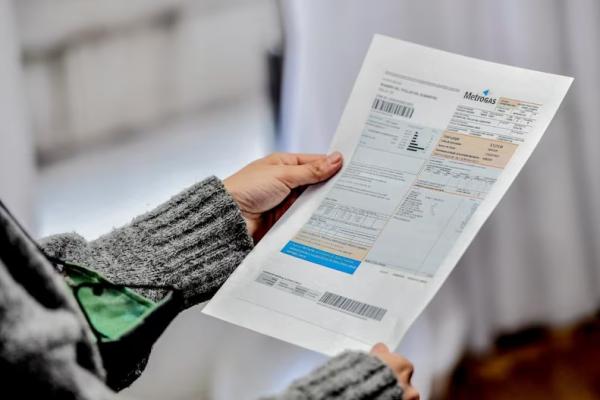Tarifas de luz y gas: el Gobierno aprobó los nuevos cuadros tarifarios de mayo con aumentos
