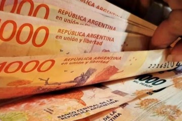 El Gobierno aumentó por decreto el salario mínimo: a cuánto asciende