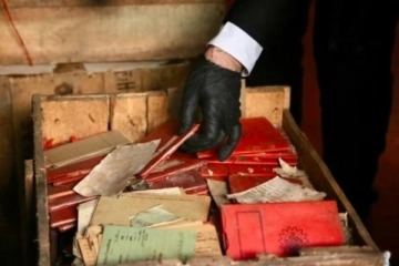 "Alguién lo puso ahí": hallan cajas con material nazi en el archivo de la Corte Suprema