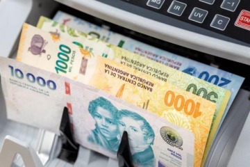 Los salarios registrados perdieron contra la inflación en marzo y acumulan una caída del 6% en lo que va del Gobierno de Milei