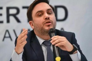 Marra rompio la veda y dijo que va a sortear 10 mil dólares de su búnker