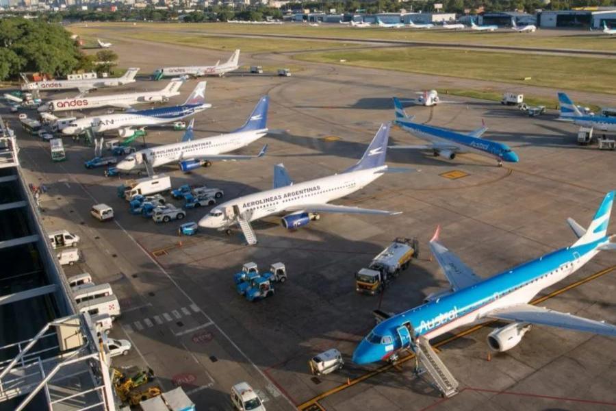 El Gobierno aplicó cambios en el Código Aeronáutico: por decreto, no será necesario cumplir con una mayoría de argentinos en las líneas aéreas