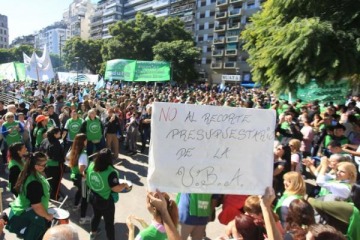 Docentes y no docentes de la UBA movilizan este jueves por una mejora salarial y una actualización del presupuesto universitario