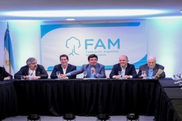 Municipios repudiaron la provocadora propuesta de Sturzenegger para hacer un parque de diversiones en Tierra del Fuego
