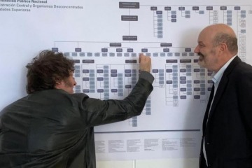 Sturzenegger anunció una nueva ola de recortes en economía, salud y transporte: El Presidente nos exige seguir con la motosierra