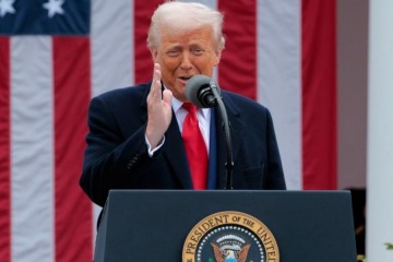 Donald Trump duplica aranceles al acero y al aluminio extranjero a un 50%