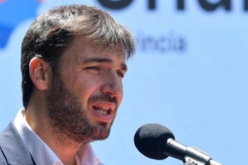 "La mitad de las divisas que dilapidan vienen de la Patagonia": mensaje de Torres a Milei