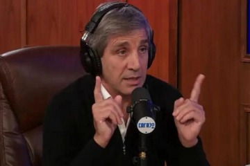 Caputo reivindicó el rumbo de la gestión, apuntó contra la oposición y comparó a Milei con el fenómeno de Los Beatles
