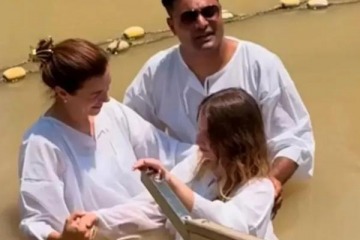 La diputada libertaria María Celeste Ponce se bautizó en el río Jordan: "Morí para renacer en Cristo"