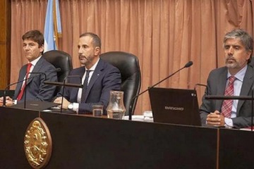 Tras el fallo de la Corte, la Justicia ya ordenó que Cristina Kirchner se presente en Comodoro Py dentro de cinco días hábiles 