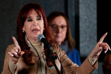 El Tribunal Oral rechazó el pedido de detención inmediata de Cristina Kirchner realizado por los fiscales Luciani y Mola