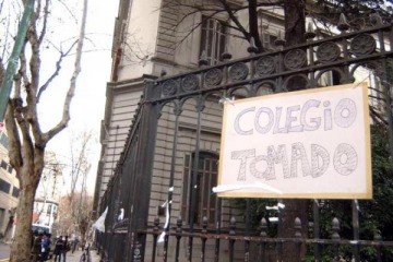 Alumnos de colegios secundarios tomaron las instituciones en apoyo a Cristina Kirchner