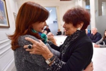 Taty Almeida visitó a Cristina Kirchner en su casa y la respaldó tras el fallo de la Corte Suprema