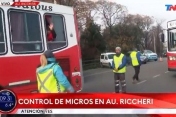 Grave: la policía de Bullrich requisó un micro con niños que iban de excursión al Planetario