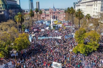 El Gobierno rebajó la movilización por Cristina Kirchner y afirmó que no superó las 50 mil personas