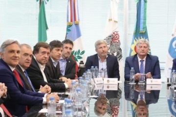 Gobernadores reclaman a Nación redistribuir fondos e impuesto a los combustibles