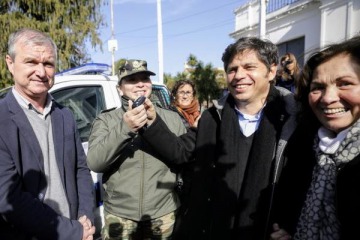Kicillof inauguró el nuevo edificio del Centro de Atención Primaria de la Salud del barrio Esperanza