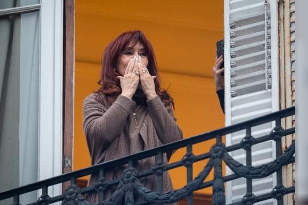 Legisladores de la oposición notificaron a la Justicia su derecho a visitar a Cristina Kirchner sin restricciones