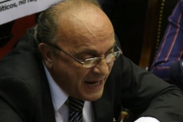 Leopoldo Moreau consideró que la detención de CFK es "la venganza por castigar a los genocidas"