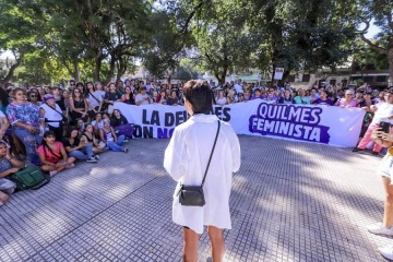 El feminismo quilmeño repudió el accionar "misógino y mafioso" de Milei, Espert y Bullrich