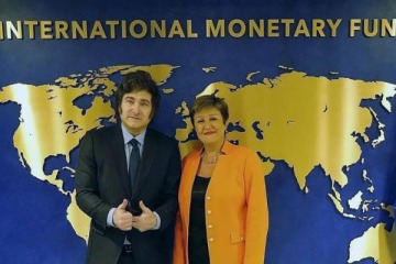 El FMI contradijo a Milei y Caputo: alertó sobre la necesidad de acumular reservas y no negó un posible waiver
