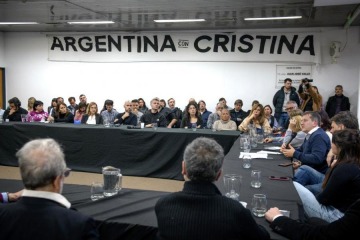 El PJ porteño se reunió la agenda de la construcción de un "gran frente electoral" y la defensa a Cristina