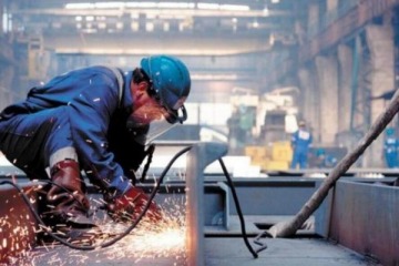 La economía volvió a caer en mayo pese al aumento del sector financiero 