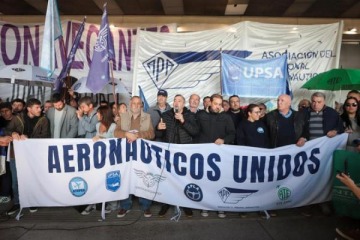 Gremios aeronáuticos realizaron una asamblea con fuertes críticas al Gobierno nacional: "Se está desmantelando el sistema"