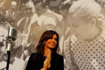 Cristina Kirchner cuestionó la política económica libertaria: "Al Toto Caputo no le sale una"