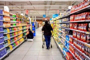 Fuerte golpe al bolsillo: los supermercados aplicarán aumentos de entre el 5% y el 9% a partir de la próxima semana